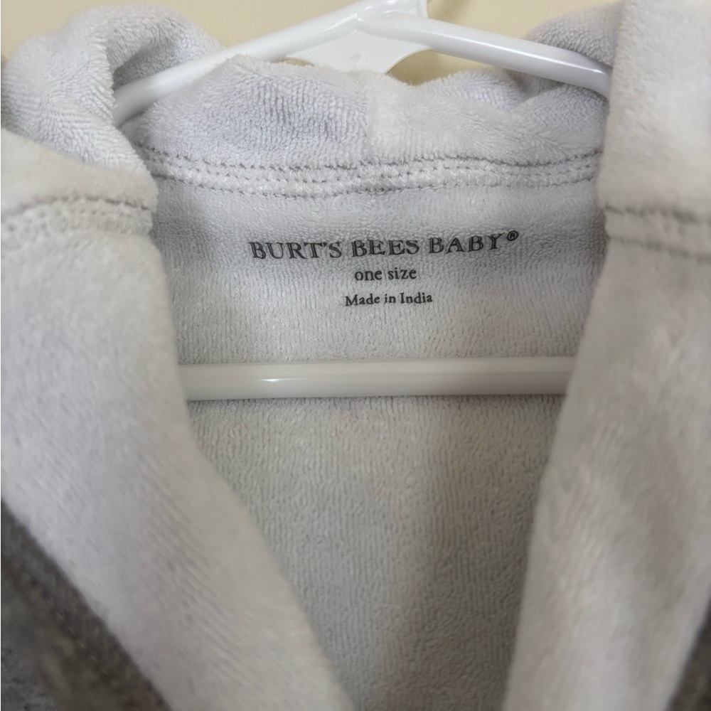 Burt's Bees Baby Robe - Picture 2 of 5